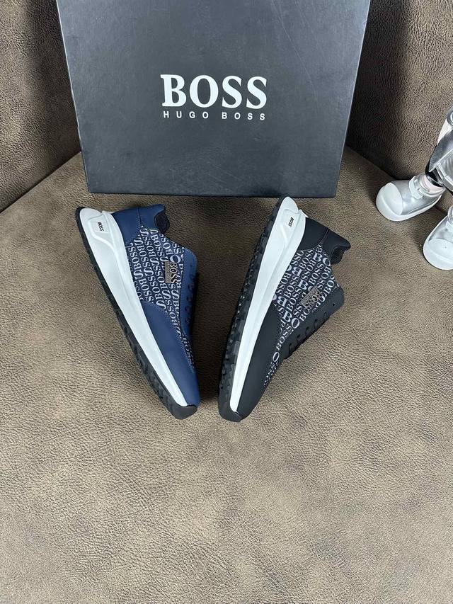 工厂价： Boss 运动男鞋，以经典的设计成为永不落幕的时尚宠儿，经典的休闲造型。采用进口透气飞织面，羊里品牌专用大底，Tpu耐磨超轻大底，轻便，整体设计和谐统