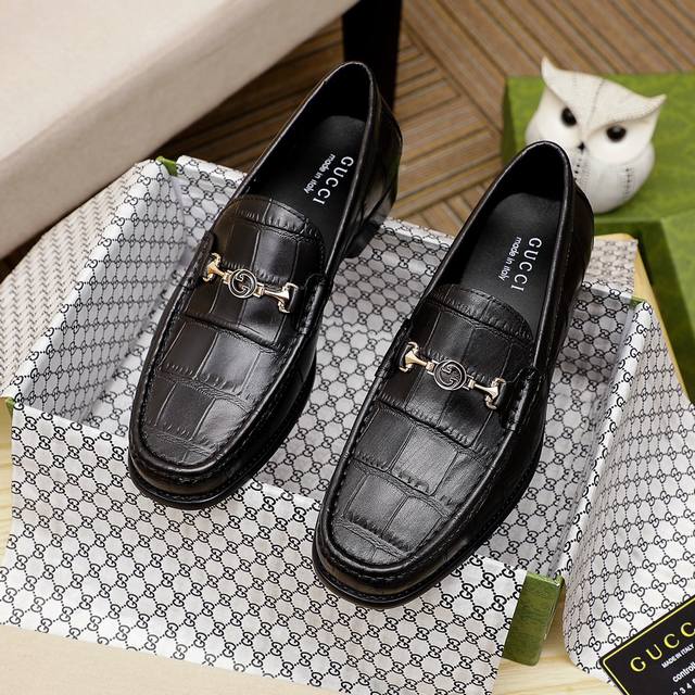 工厂价 古驰 Gucci 官网男士商务正装皮鞋更新香港专柜同步新款完全一比一复刻出货专柜品质零差距0外均采用进口牛皮配原版五金扣皮内里制作，黑色、配码 38-4