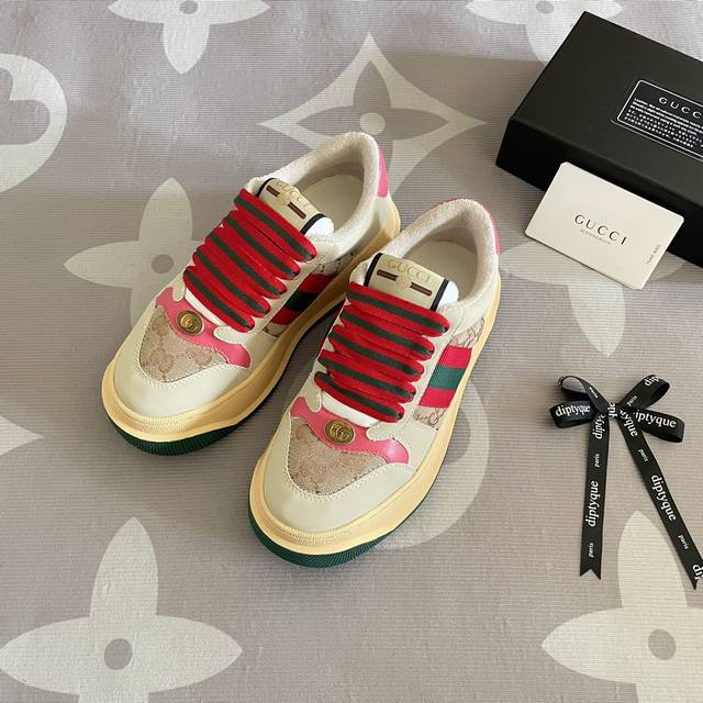 橙子出厂价 GUCCI 古驰最新爆款 厚底运动鞋 休闲板鞋 复古小脏鞋 胖丁 胖墩墩 原版购入开发做货，MAC90全新爆款系列脏脏鞋，精致小巧的互扣式双G标识浪
