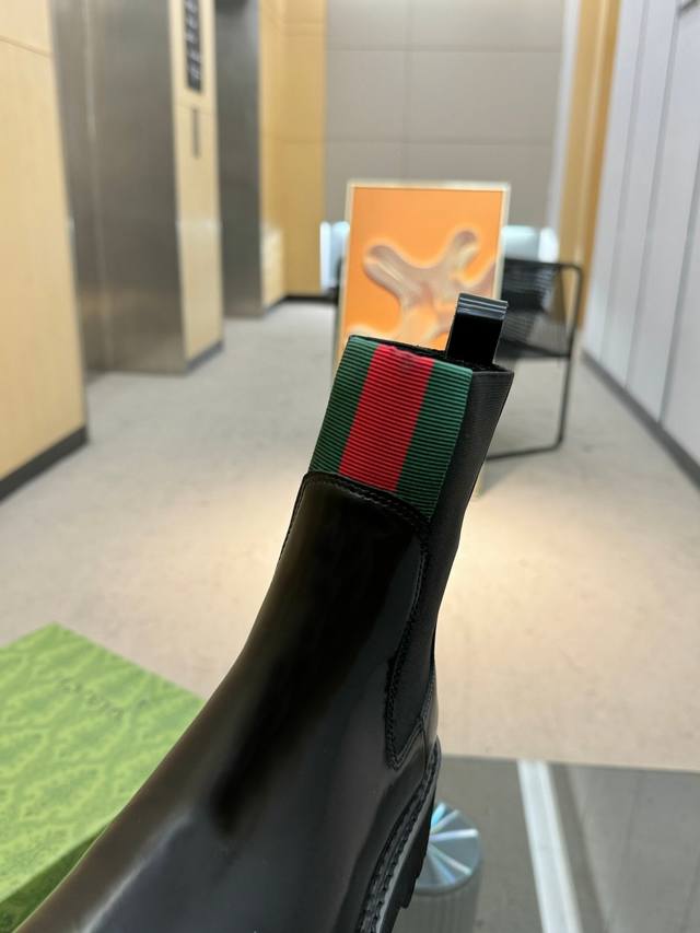 GUCC*SS24新款红绿织带款乐福鞋 短靴 原版套楦 顶级品质 材质 鞋面：进口开边珠 垫脚：进口羊皮里 大底：原版开模定制 码数：35-42 41.42定做