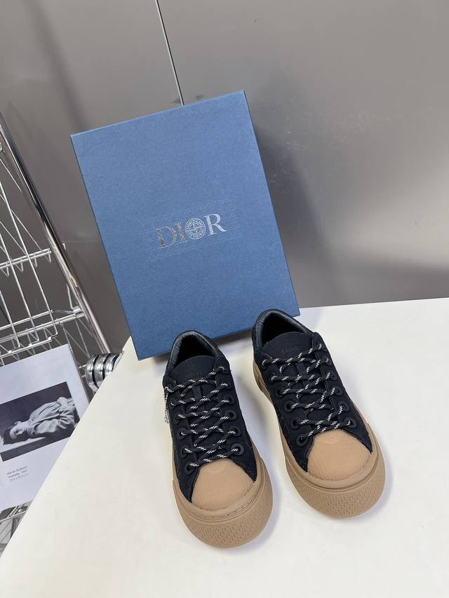 迪奥Dior 石头岛 联名款 B33 经典碰撞新火花 火爆休闲鞋 板鞋 最高版本 情侣款 原版爆拆一比一完美复刻 工艺做工细节到位 原版定制材料 超赞 最新元素