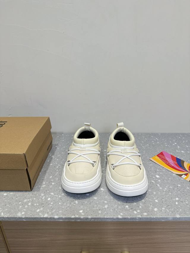 Moon Boot最新24秋冬新款PARK ICON系列 系带 厚底 休闲鞋 一脚蹬 雪地靴 棉靴 原版购入开发 做货 这款Park Icon休闲鞋 采用海绵材
