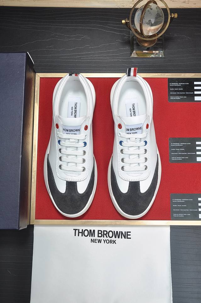THOM BROWNE 汤姆.布朗 TB官网同款原单爆款运动鞋 头层牛皮加透气布料1：1原板 羊皮内里鞋身配件一比一开模 专柜品质 亲们你还为穿着搭配鞋发愁那这