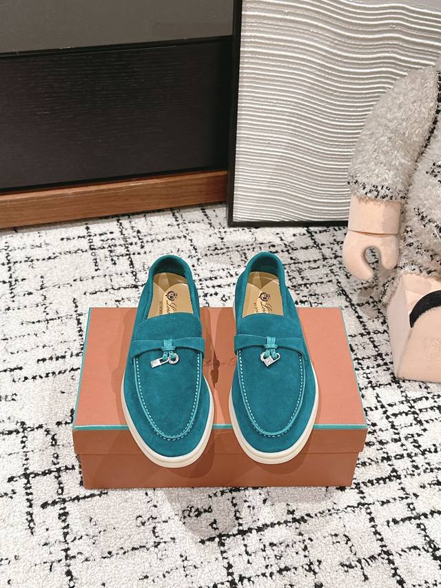 莞厂 代购级别 loro piana* fw24经典乐福鞋休闲鞋 诺悠翩雅Lp奢华品牌 低调富人的不二选择！ 简约高级 低调奢华 随性好穿，舒适度满分 鞋面：原