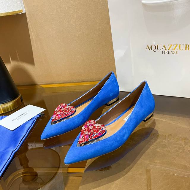 Aquazzura 新款 顶级版本 菠萝女士镂空平跟单鞋原版1比1开模五金扣，鞋跟！施华洛世奇水钻，闪耀光芒， 进口羊皮搭配原版开模五金扣制，简单大方 .使鞋子