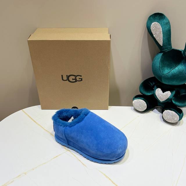 ，UGG2024新款卡皮巴拉胖头鞋，刻在基因里的松弛感，经典胖头拖鞋让你穿搭更具吸引力，柔软度舒适，很好穿，码数：35-40