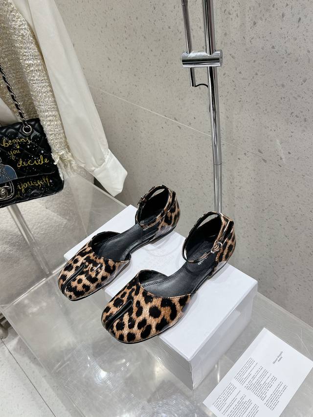 皮面 豹纹 Maison Margiela MM6分趾鞋 Tabi 意产植鞣羊皮！ 欢迎对比 真正的原版大底！ 码数35-40 40定做