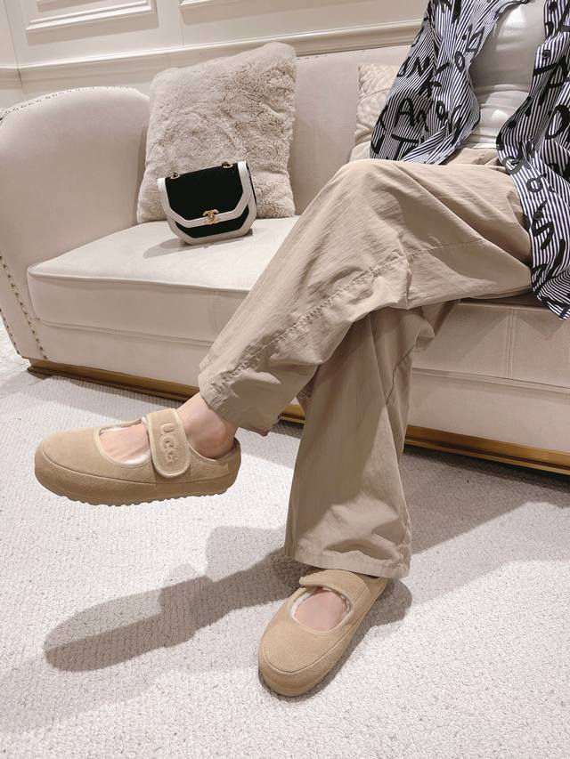 玛丽珍羊毛UGG，牛反绒皮面，澳洲羊毛内里，羊毛垫脚，优雅百搭！纯羊毛保暖性特别好.超轻发泡鞋底，柔软舒适魔术贴扣带松紧可调，穿脱方便环保包装35-40码。三个