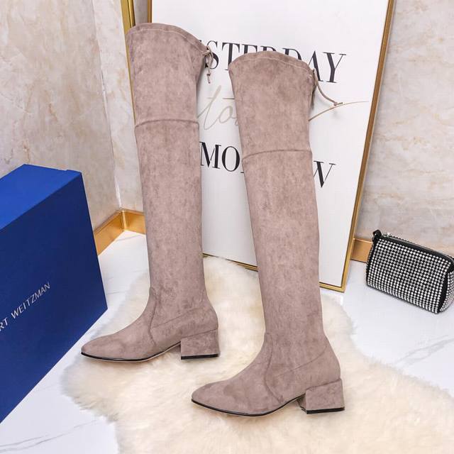 STUART WEITZMAN SW高版本八个跟高有绒里 经典后系带麂绒弹力靴长靴系列、刘涛、小辣椒 、杨幂、唐嫣。等众多明星网红同款！ 材质细节 整只鞋都采用