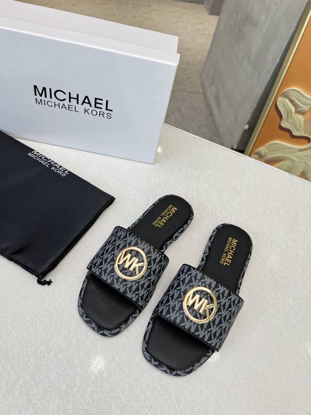 MlCHAEL 新款 面料 牛皮 内里 羊皮，码数 35-43出厂价 真皮底170