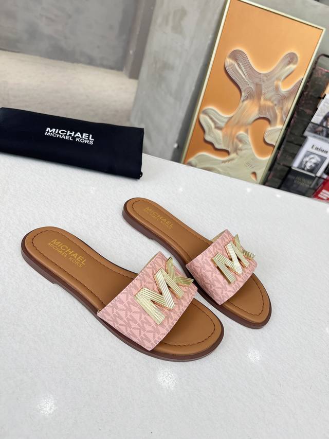 MlCHAEL 新款 面料 牛皮 内里 羊皮，码数 35-43出厂价 真皮底170