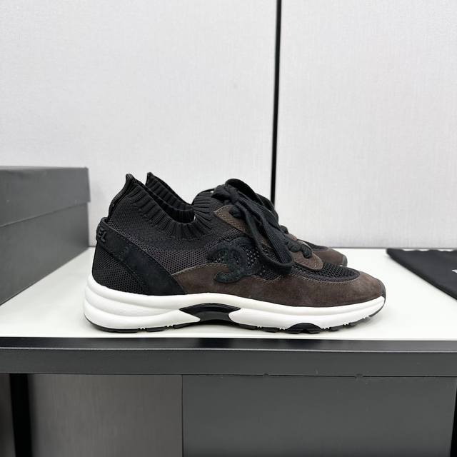 顶级版本 35-40 41 42定做不退换 小香C家SS早春新款粉色方格毛呢绿色毛呢拼接休闲运动鞋 Chan*l经典款又玩出了新花样 新一季的休闲鞋配色都很好看