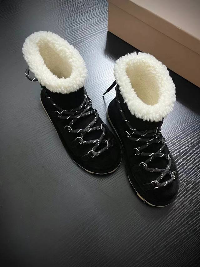MIU MI* 秋冬新品靴 吃可爱长大的雪地靴 软软呼呼太太太舒服了 鞋面ZP进口牛反绒 内里ZP进口羊毛 zp开模复刻大底 35-39 40定制