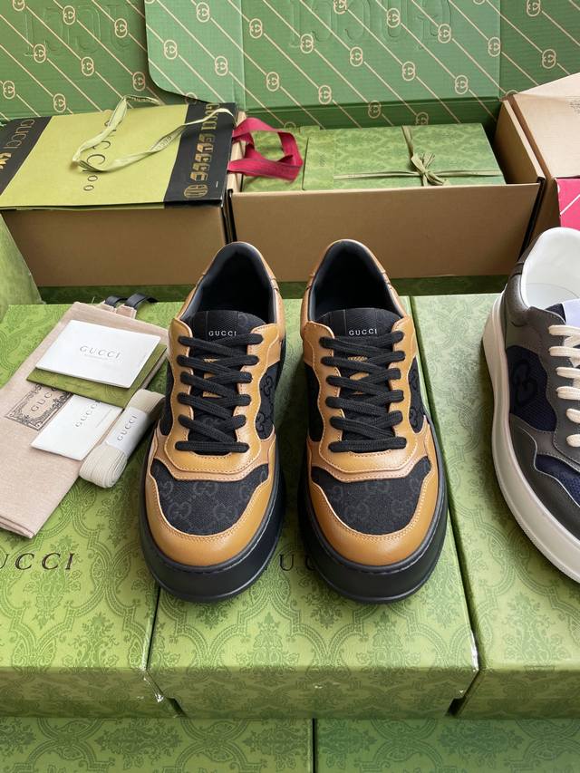 男款 ！Gucci新款饼干鞋 顶级版版购入完美复刻！市场版本较多欢迎对比 情侣款 35-45 女34 40男38 45定做不退不换 原版开模IP发泡大底 超轻！