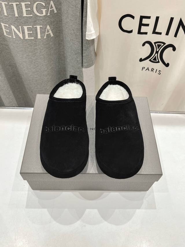 高版本出厂 BALENCIAGA*巴黎世家24ss秋冬新款羊毛拖鞋雪地靴 冬日凛凛不可缺之一，闭眼入都是不会后悔 上脚非常舒服超舒服 ZP订制面料 鞋面：定制进