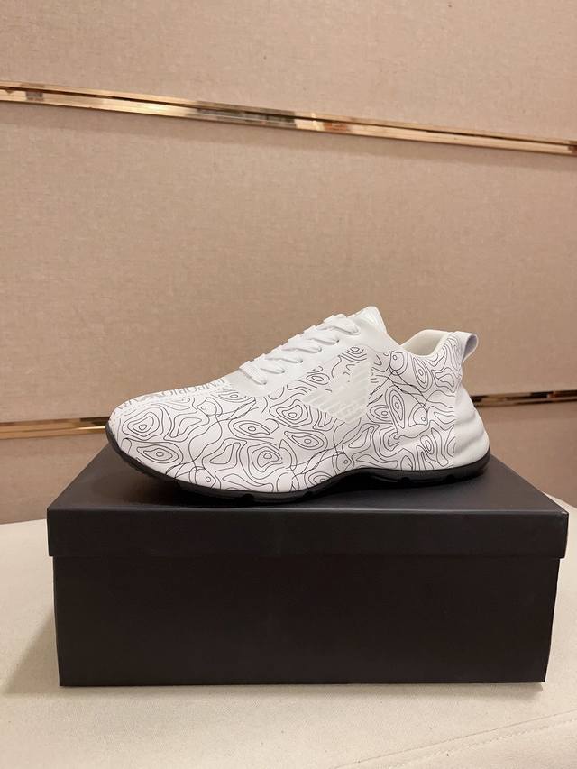Armani 阿玛尼 新款专柜同步发售，鞋面意大利进口滴胶材料工艺全进口网布内里真皮鞋垫，完全1比1复刻，鞋底 原厂特供原版底，独家活动成型底超级舒适，原厂跟单