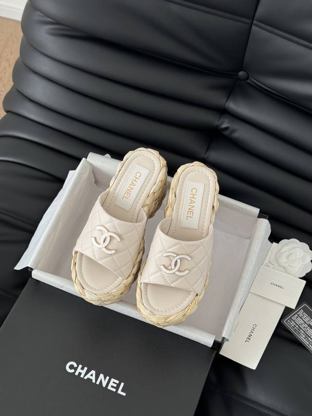 Chanel 25P新款双C编织拖鞋 新编织面料 编织鞋面 内里羊皮 原版大底 Size:35-39 其他码数定做