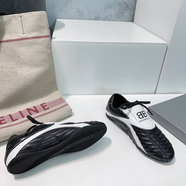 高品质出厂 ！男20！顶级品质情侣款！Balenciaga巴黎世家25春夏经典电绣菱格鞋面棒球鞋休闲鞋！ 超火爆 众明星网红潮人大秀款 松驰感满满 秀气高级又可