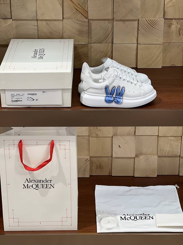 5d打印款外贸工厂转型，市场寒冬断臂求生！以前只接订单，现在接受散单！因为工厂有多年外贸公司单经验，所以我们的鞋子都是顶级外贸品质！Alexander McQu