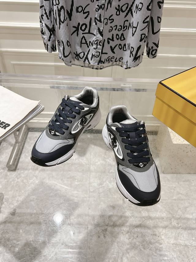出厂 FENDI 情侣款FORWARD2025新款运动鞋 整双鞋子采购Zp开发打造，全部定制材料，独家开模大底，细节全部对版出货，连包装也做到跟正品一样。码数: